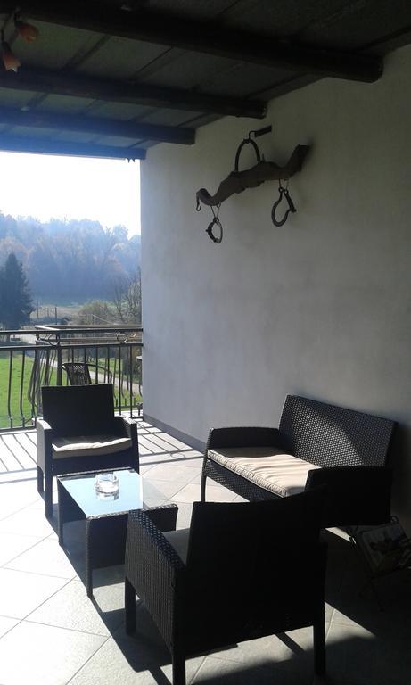 B&B La Coccarda Castell'Alfero Luaran gambar